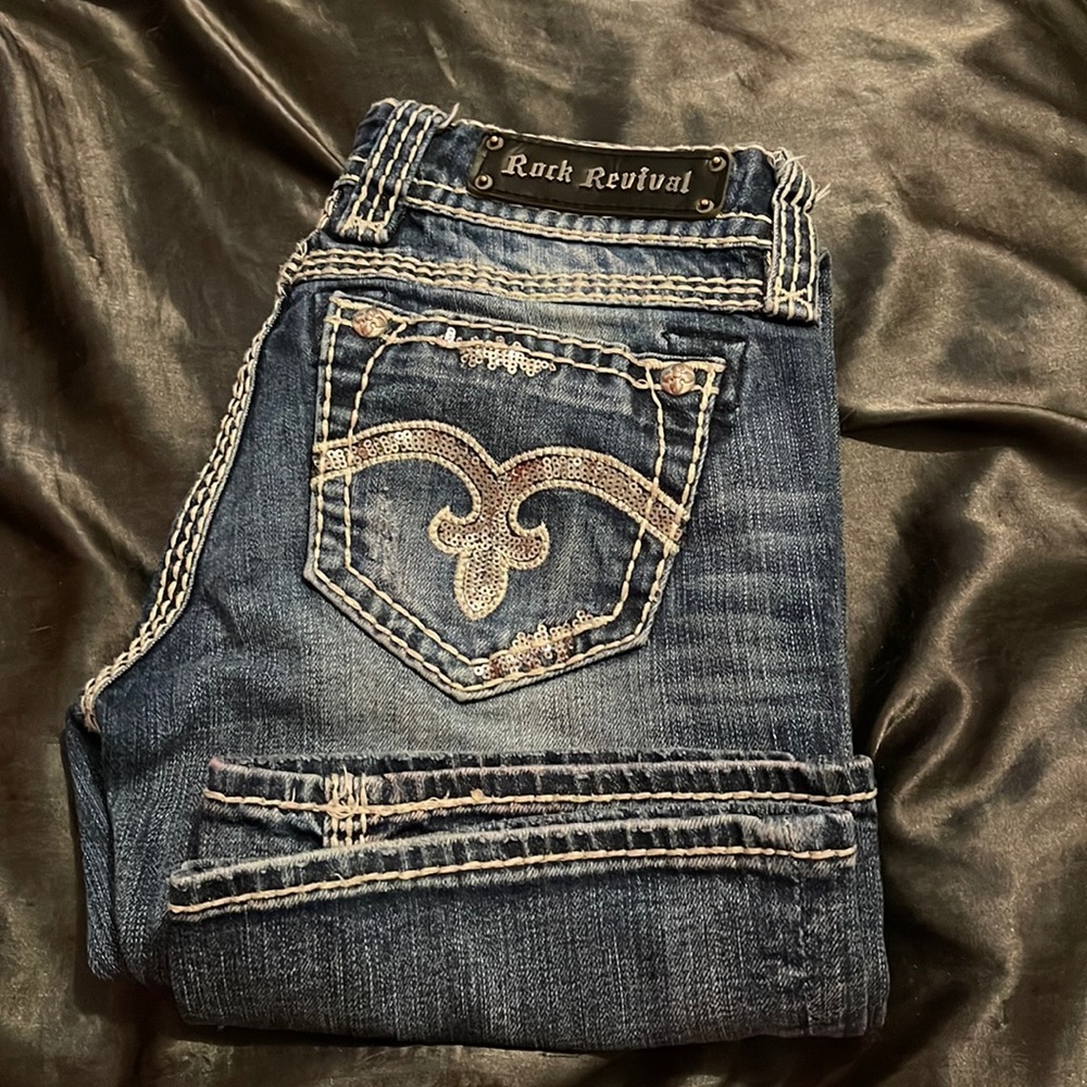 The inseam is 33.
